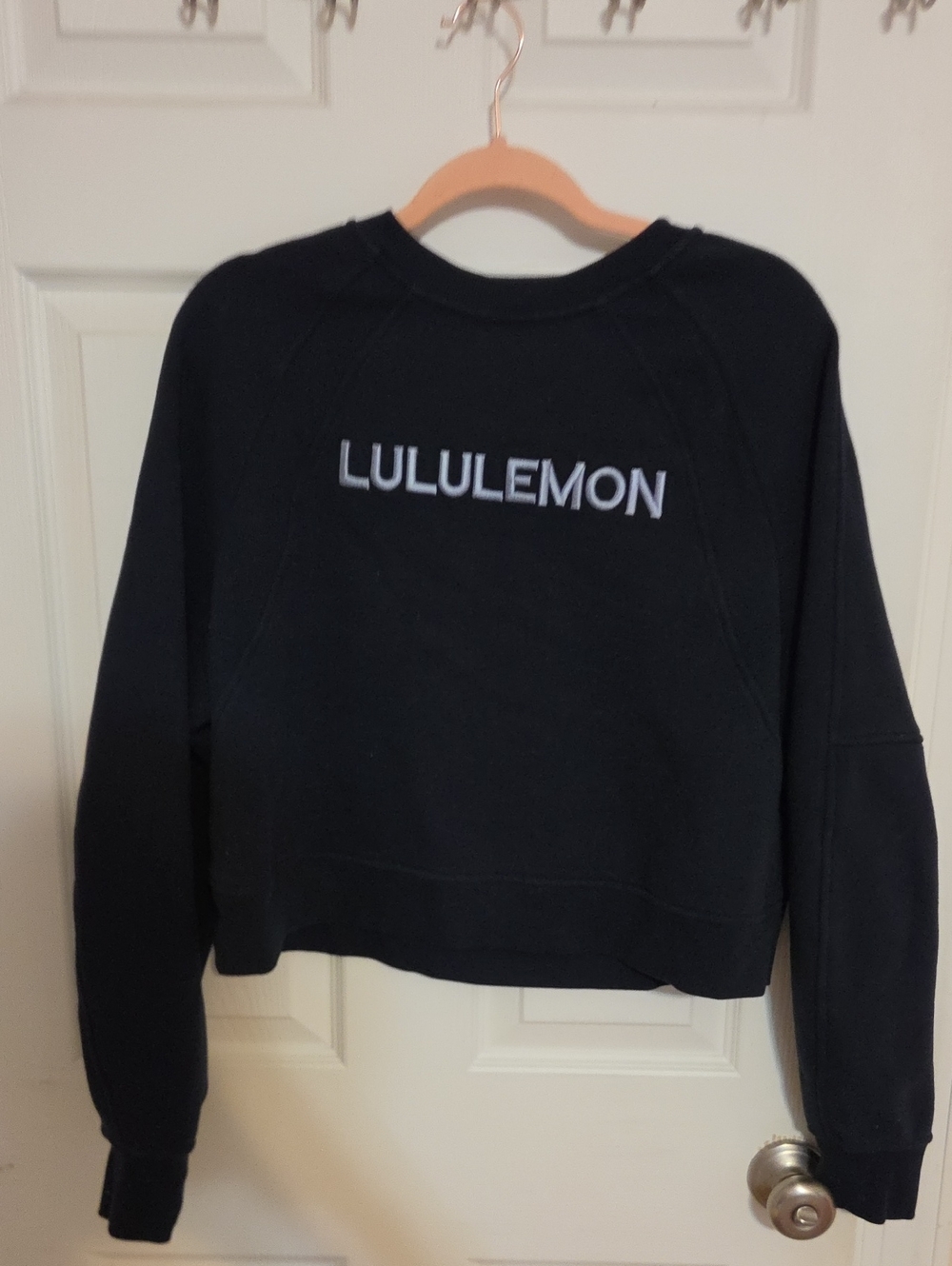 lululemon athletica NAVY Crewneck Sweatshirt with Contrast Logo